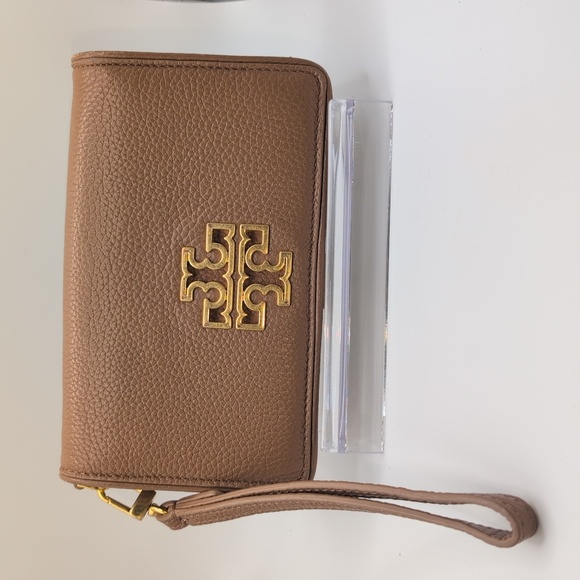 Tory Burch Britten Wristlet - Picture 2 of 6